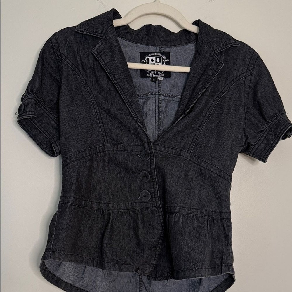 Vintage 26 international Black Denim Short Sleeve Jacket with collar and buttons